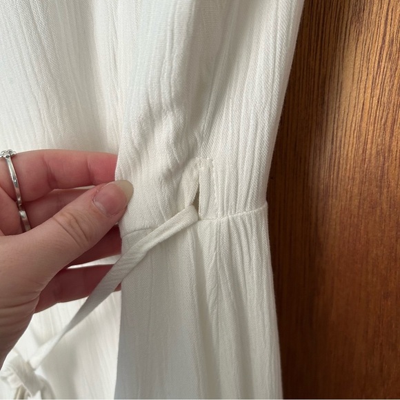 NWT Lulu’s White Harbor Point Flutter-Sleeve Mini Wrap Dress - Picture 6 of 11